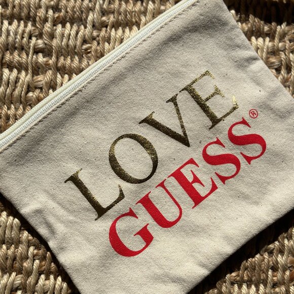 *Guess Small Pocket Organizer Makeup Clutch - Picture 2 of 7